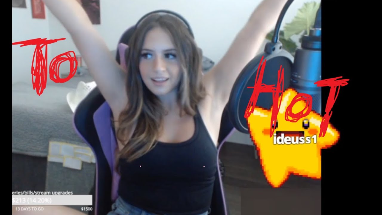Twitch GIRLS streamers on 