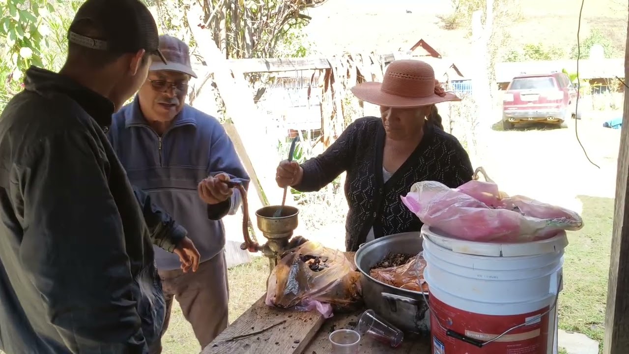 CAP. 1 La molida del picante 🌶️ y condimentos para los XV AÑOS MARGARITA  MONTESINOS 