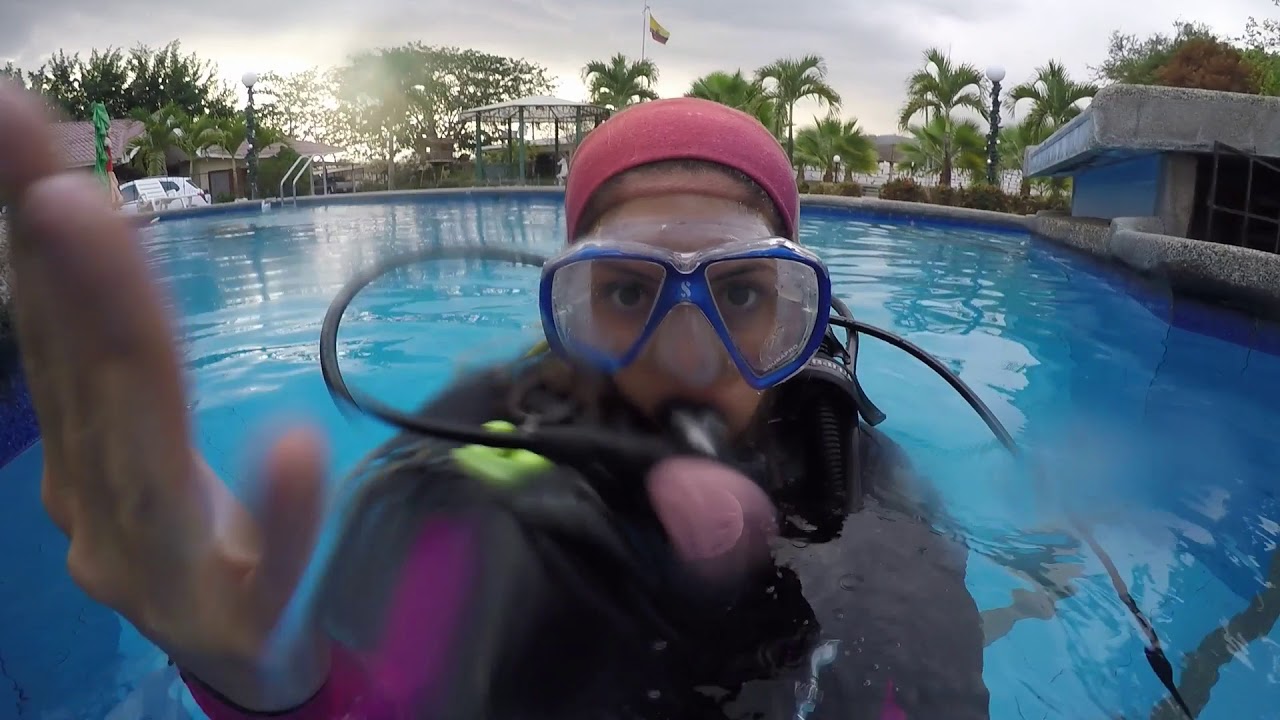 Sesiones de buceo en piscina