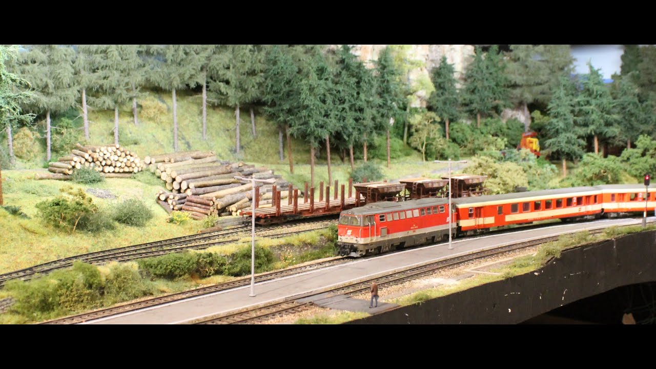 My Austrian 1990s H0 gauge Model Railway (unfinished), as at March 2025.