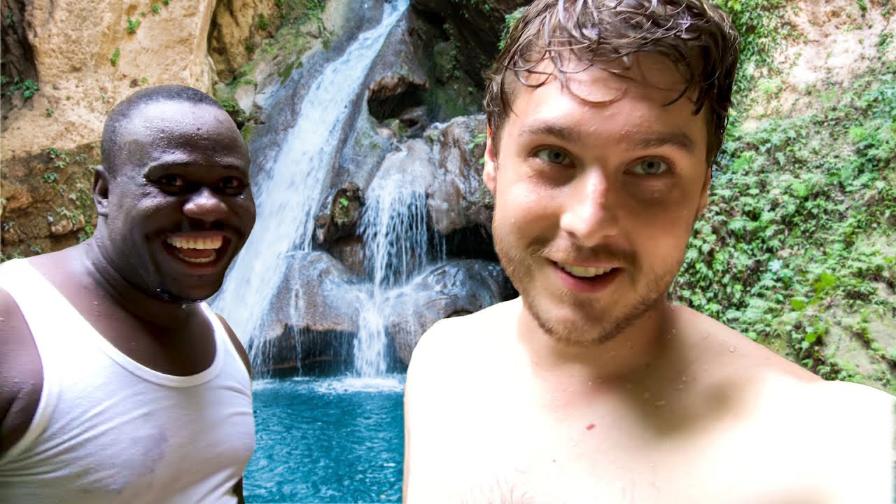 AIH 🇭🇹 Bassin Bleu (Waterfall in Haiti)