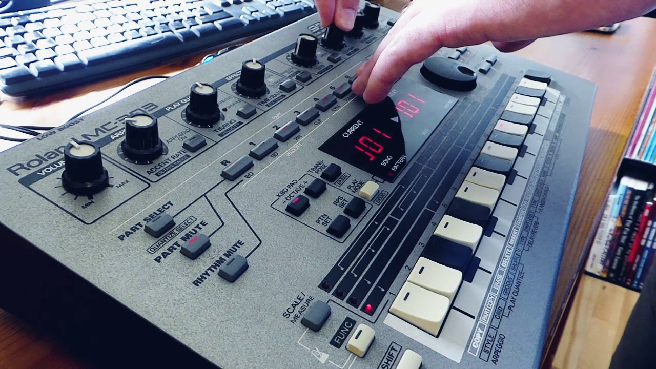 Roland MC 303 - Deep house