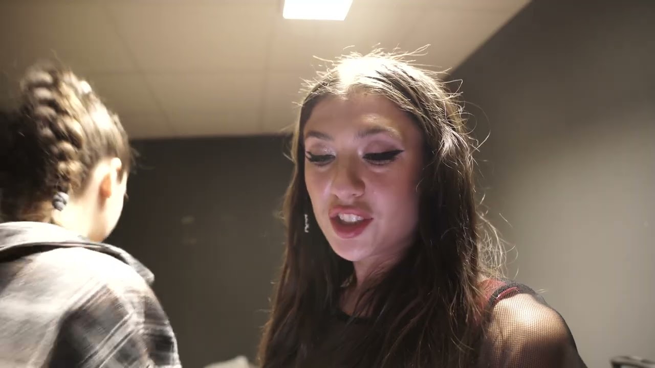 Leah Kate - Madison Beer's Life Support Tour (The Final Week Vlog 😓)