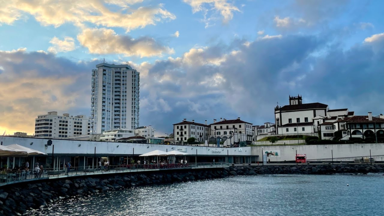 LIVE: Ponta Delgada Walk 🚶cloudy Sunday afternoon, Sao Miguel Azores Portugal 🇵🇹 - 20.07.2025 #IRL