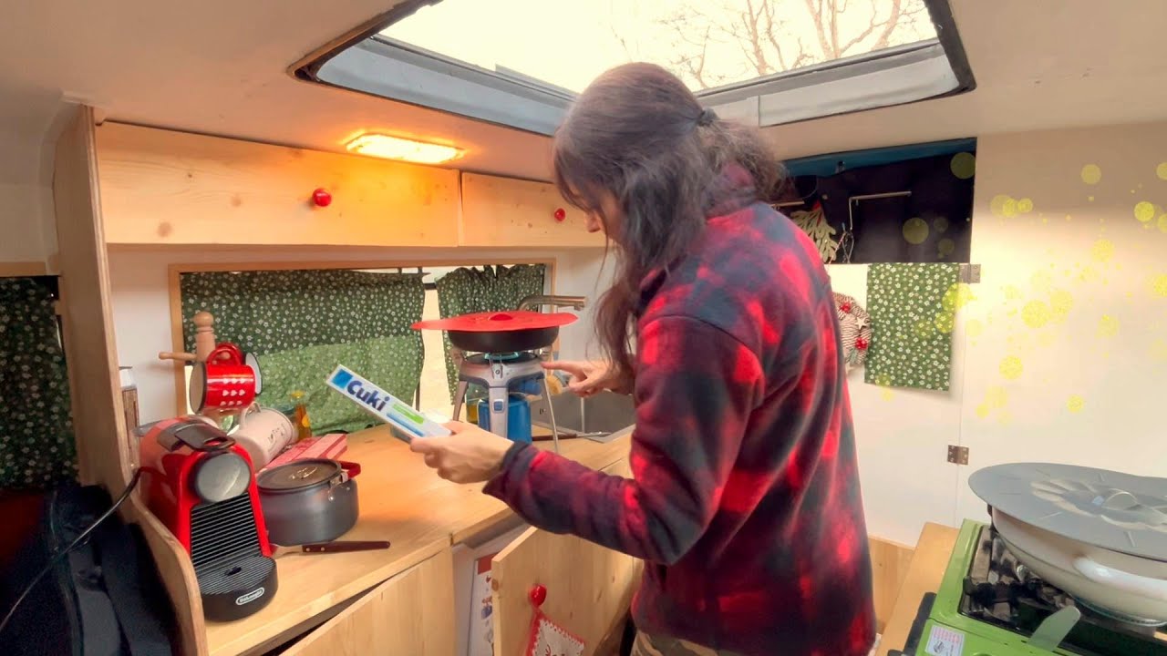 #117 Overland nel bosco 🎄 Decorazioni natalizie, cucina e vita lenta