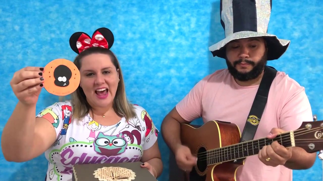 Caixa de músicas com tio Julinho | Tia Mari