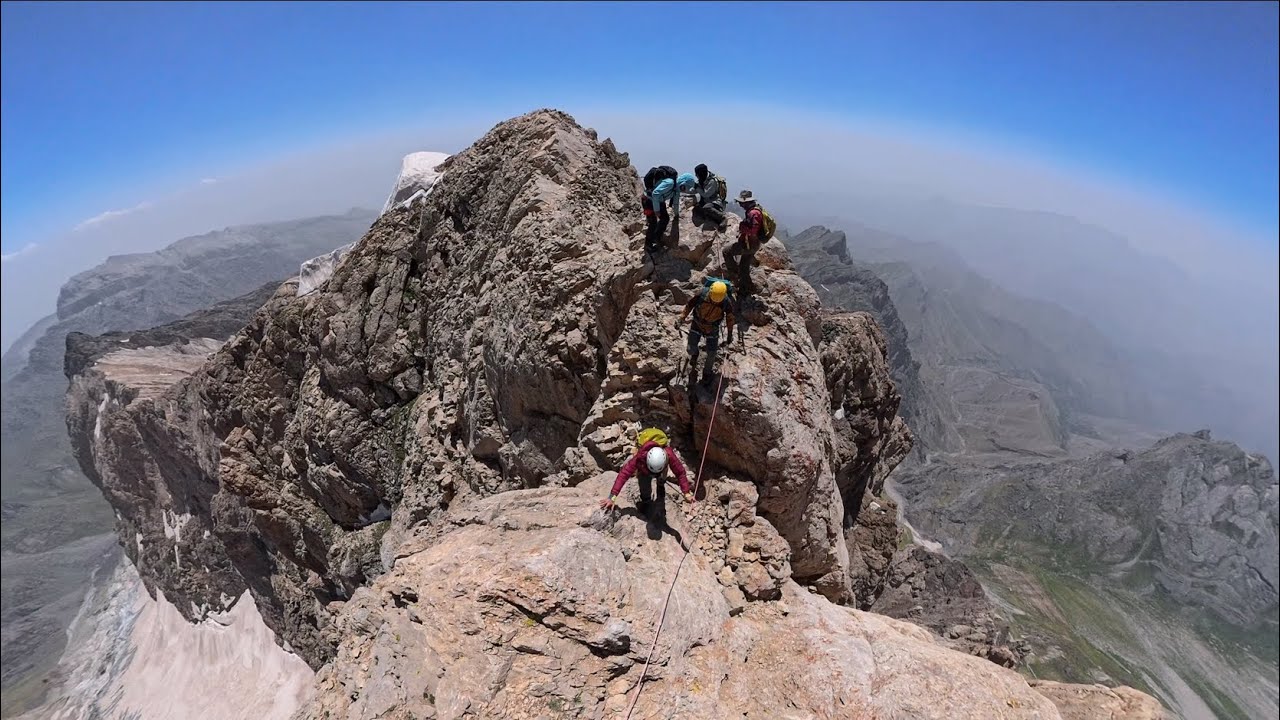 Reşko Zirvesine Doğru 4135 m 🤝 Çuna Serê Çiyayê Reşko 4135 m