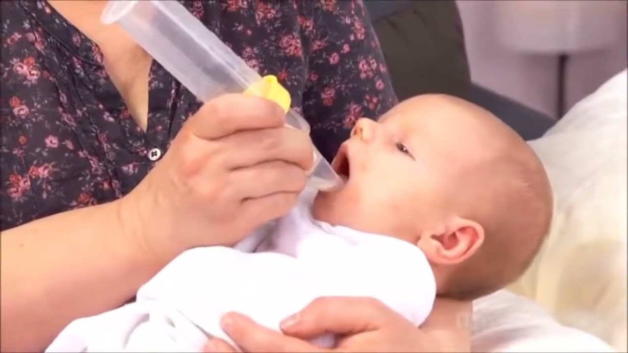 Medela Soft Cup Feeder | How to Video | Medela UAE