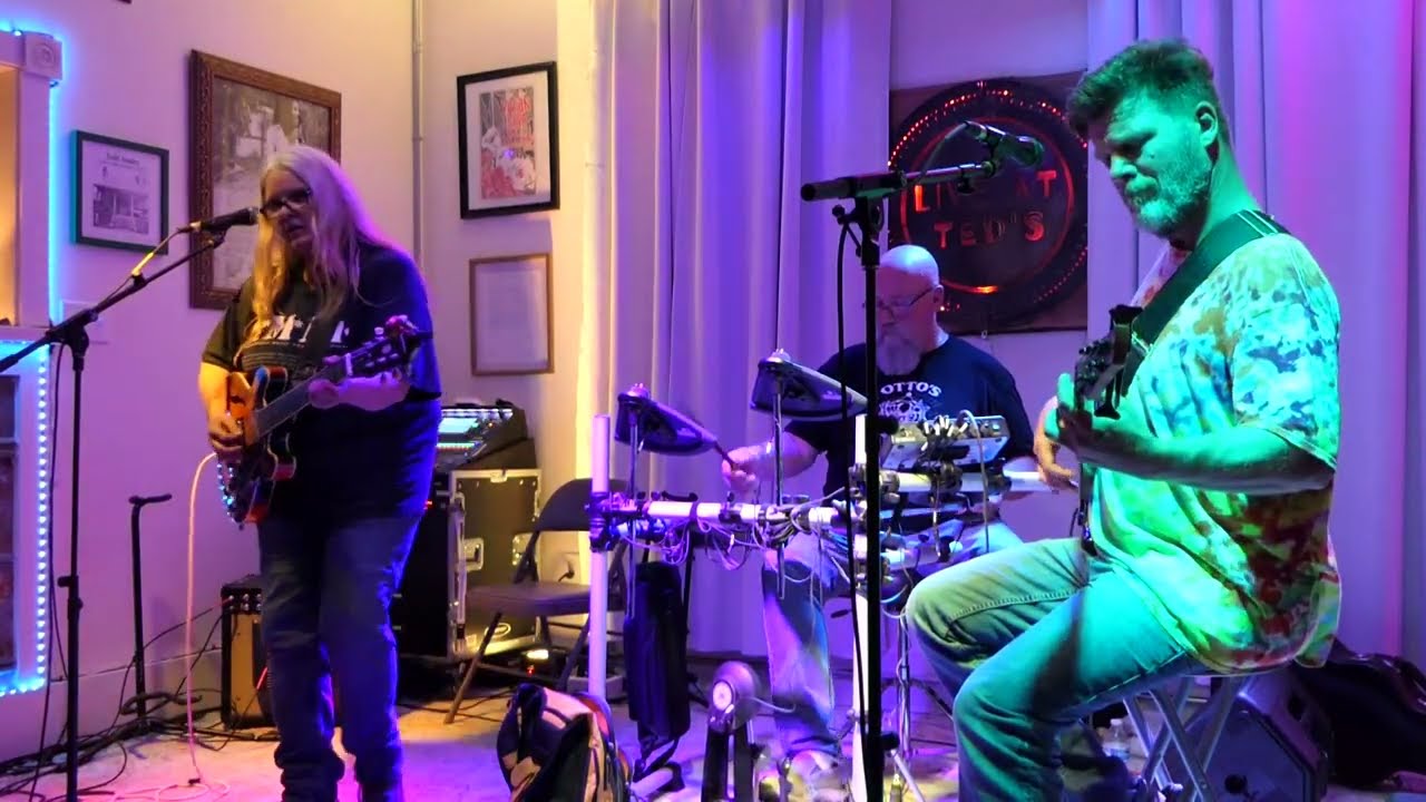 Laura McLean & the New Riders of Calamity-PushMowah-Live At Ted's-5/13/22