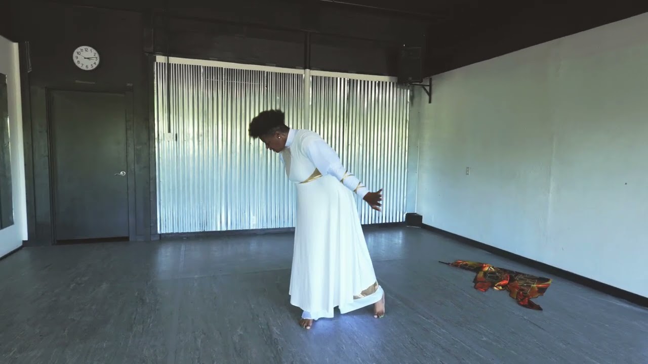 Stay (Praise Dance)@WilliamMcDowellMusic (Prophetic Worship Dance)