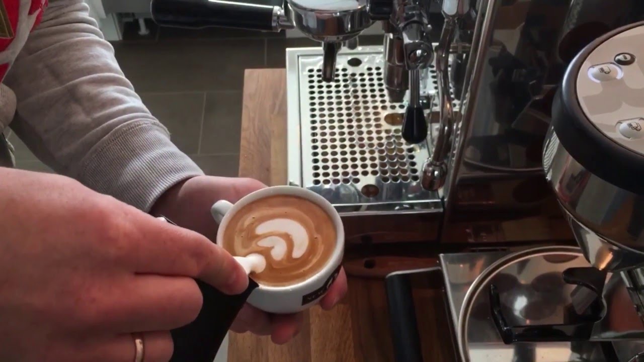 #1 |&nbsp; Rocket Appartamento first try and #latteart attempt