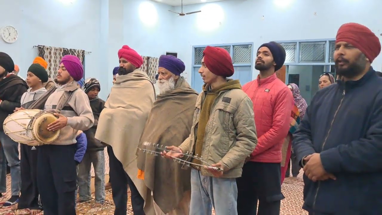 ਆ ਗਈ ਬਾਬਾ ਸੰਗਤ ਤੇਰੀ ਸੋਹਣਾ ਚੱਕਰ ਲਾ ਕੇ