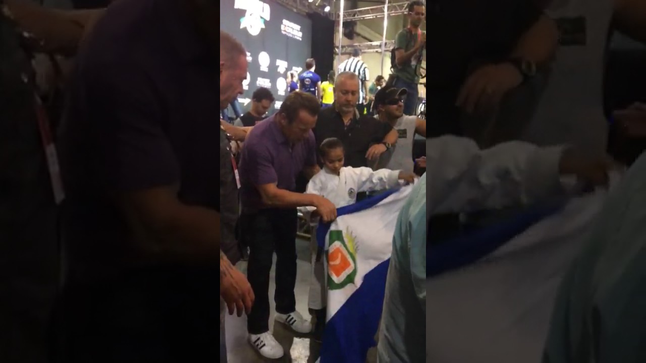 Carateca do AM ganha ouro em campeonato que teve participa&ccedil;&atilde;o de Arnold Schwarzenegger