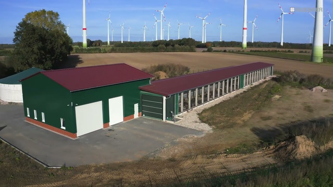 Mehr Außenklimareize im Schweinestall durch Lubratec® Systeme