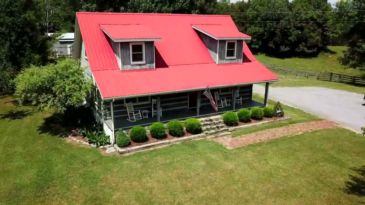 Welcome to Twin Oaks Guest Ranch!