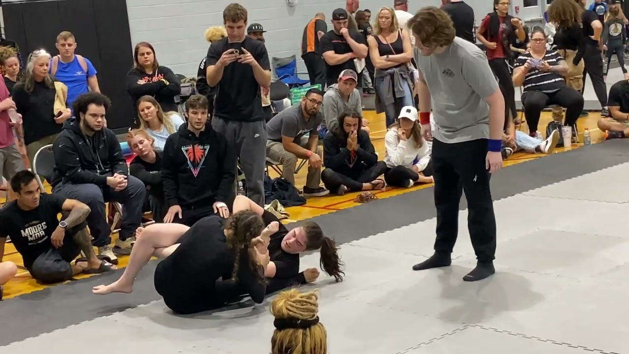 Freestyle grapplers chapter 5 women’s no gi absolute semifinals match