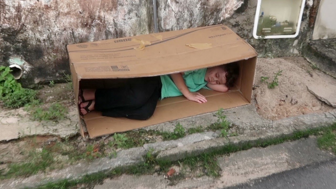 O MENINO ABANDONADO DA RUA ( WebSérie Parte 01)