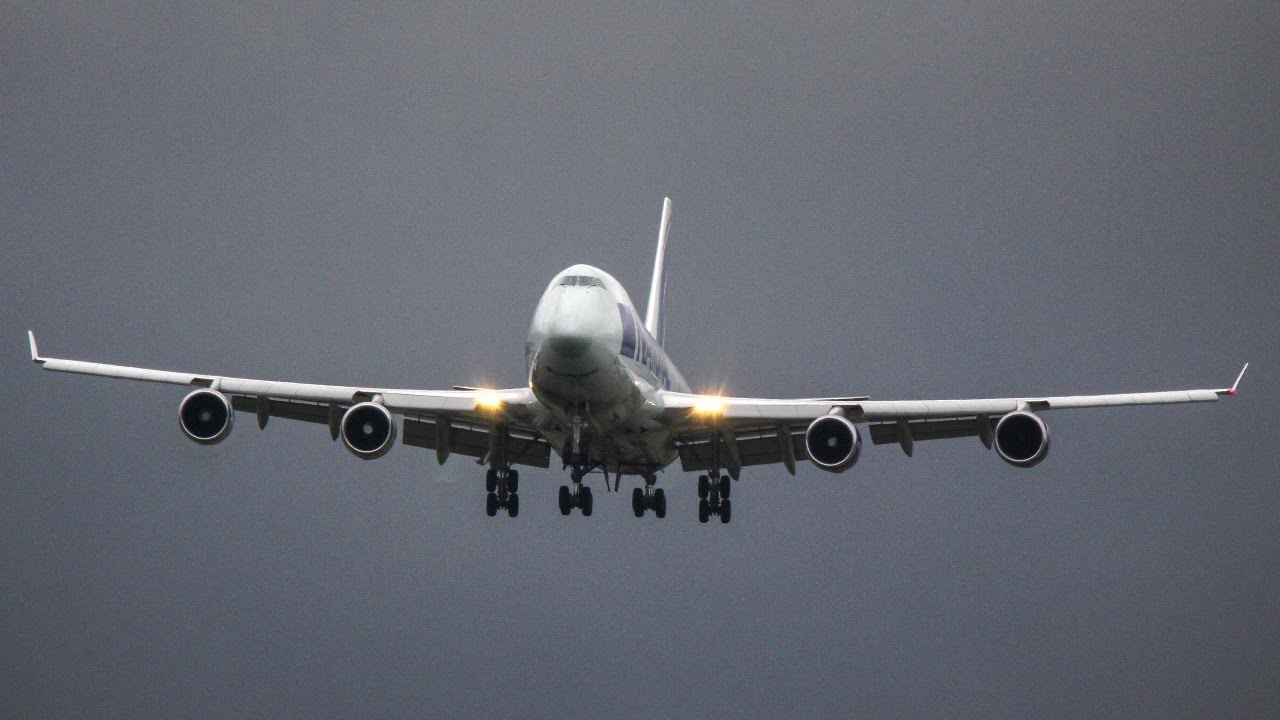 (RARE!) National Airlines B747‑446F Stunning Afternoon Landing into Christchurch (CHC/NZCH)!