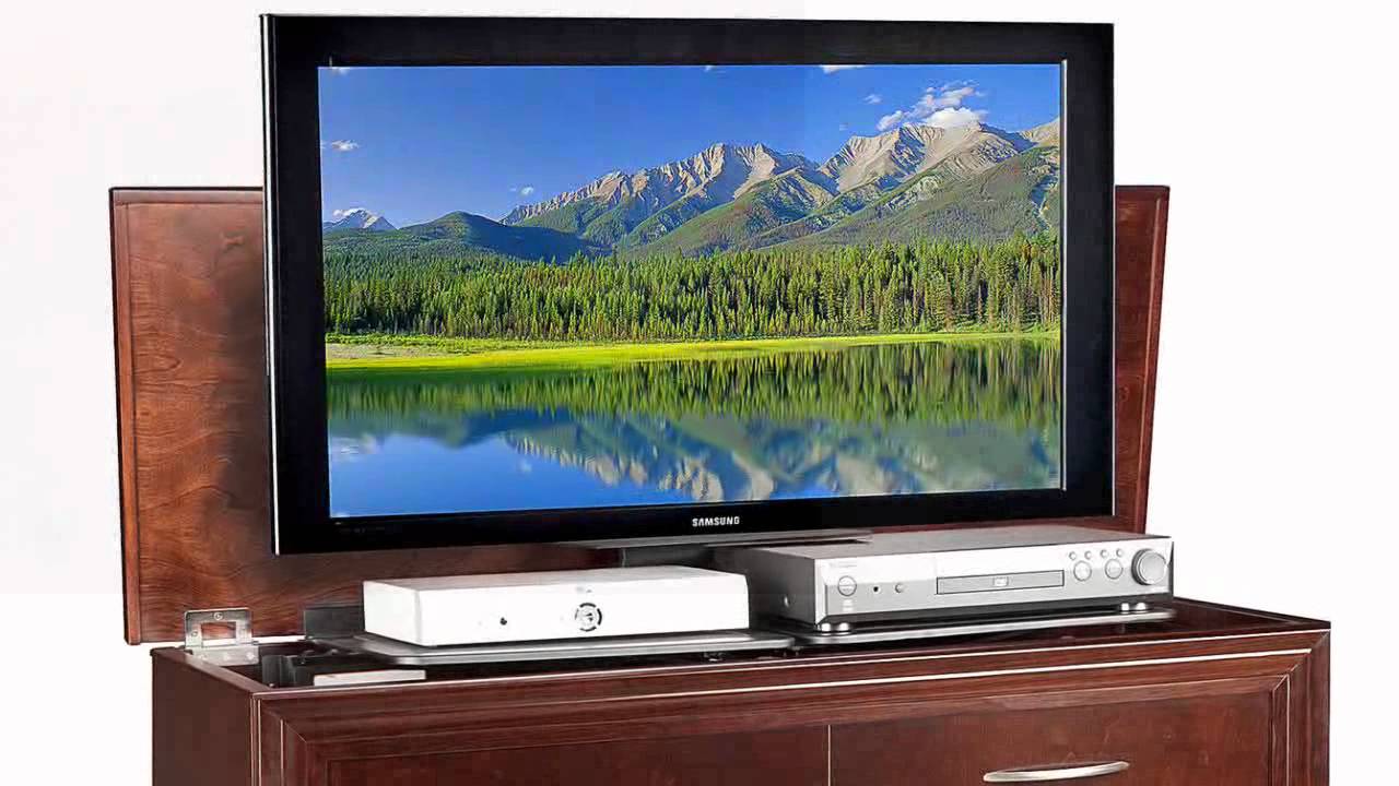 Lloyd's Studio Product Video 01