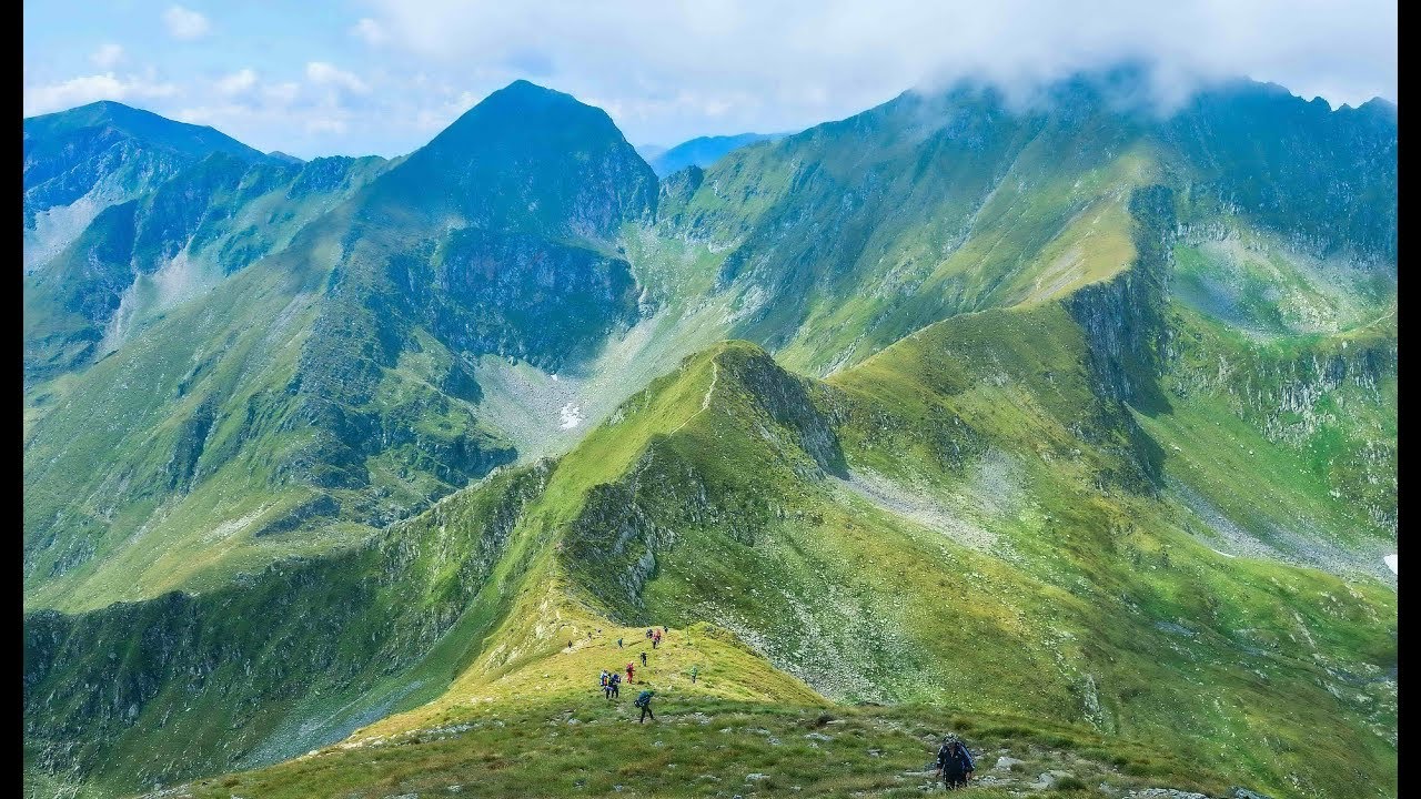 Cu cortul in Fagaras, de la Fereastra Zmeilor la vf. Moldoveanu.