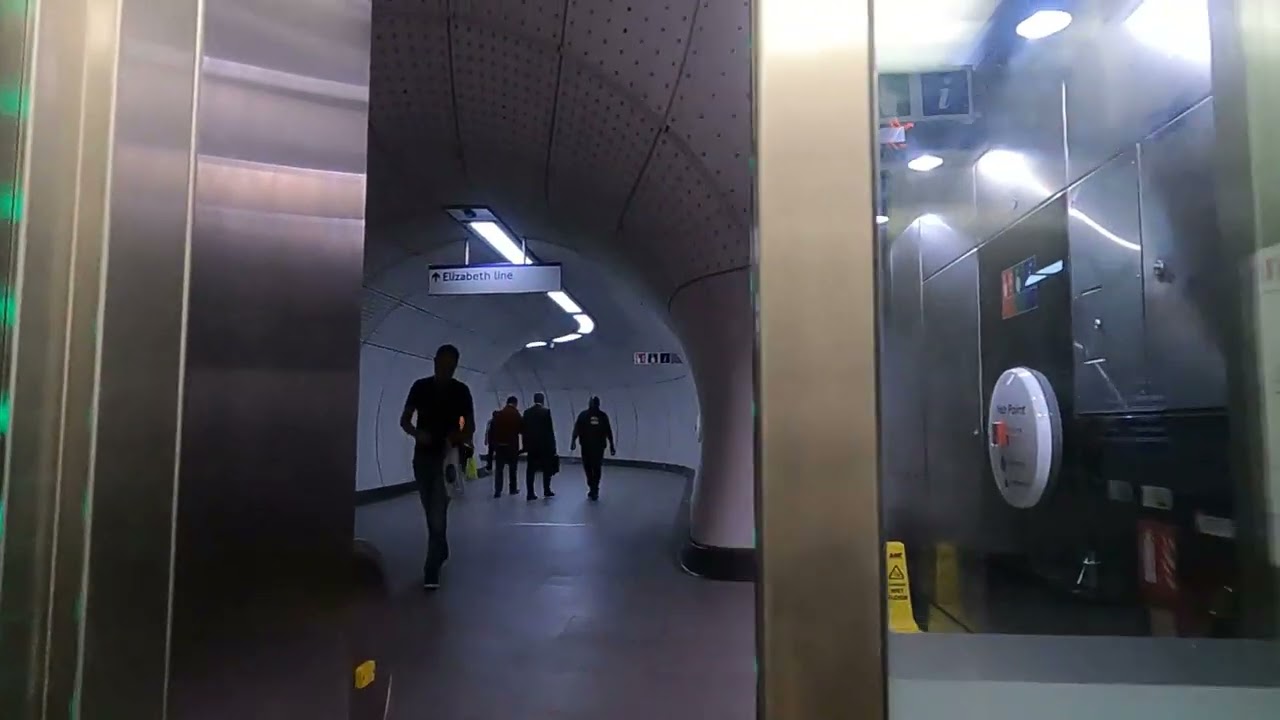 Interchange between the Circle and the Elizabeth lines at Liverpool Street step free.