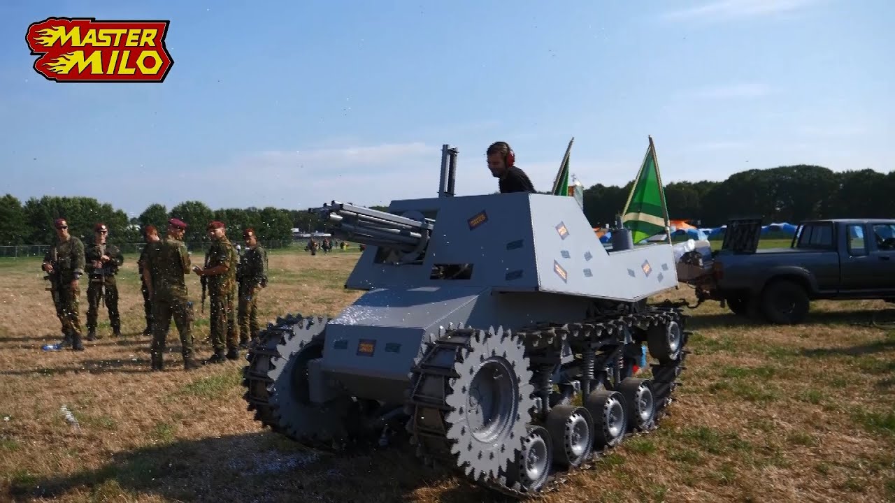 Zelfbouw tank op de Zwarte Cross! #65