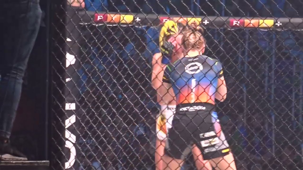 Lucia Sz&aacute;bov&aacute; vs. Cecilie Bolander - Stvanice Praha 2025 #mma