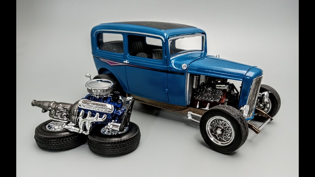 1932 Ford Tudor Sedan Hot Rod Flathead 302 V8 1/25 Scale Model Kit Build How To Assemble Paint