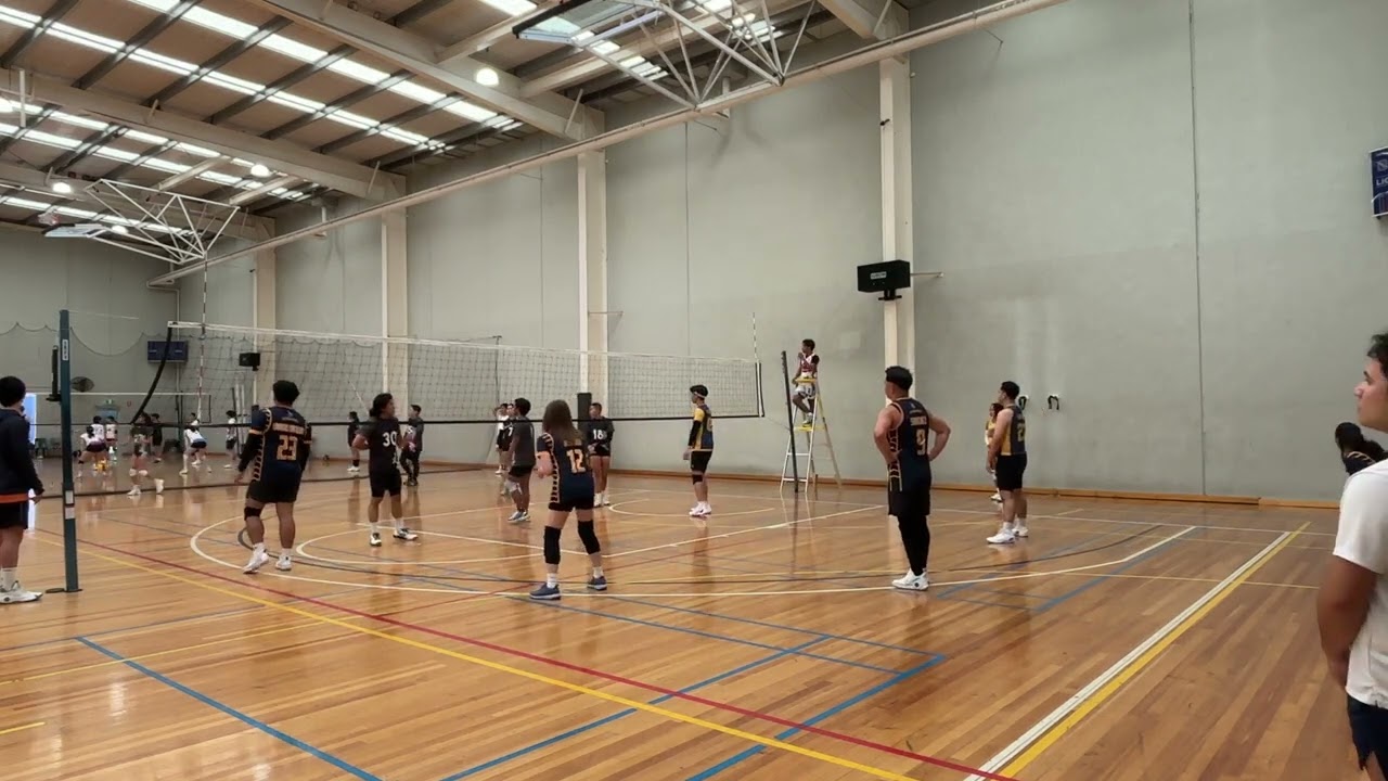 Golden Blues game 2 - set 1