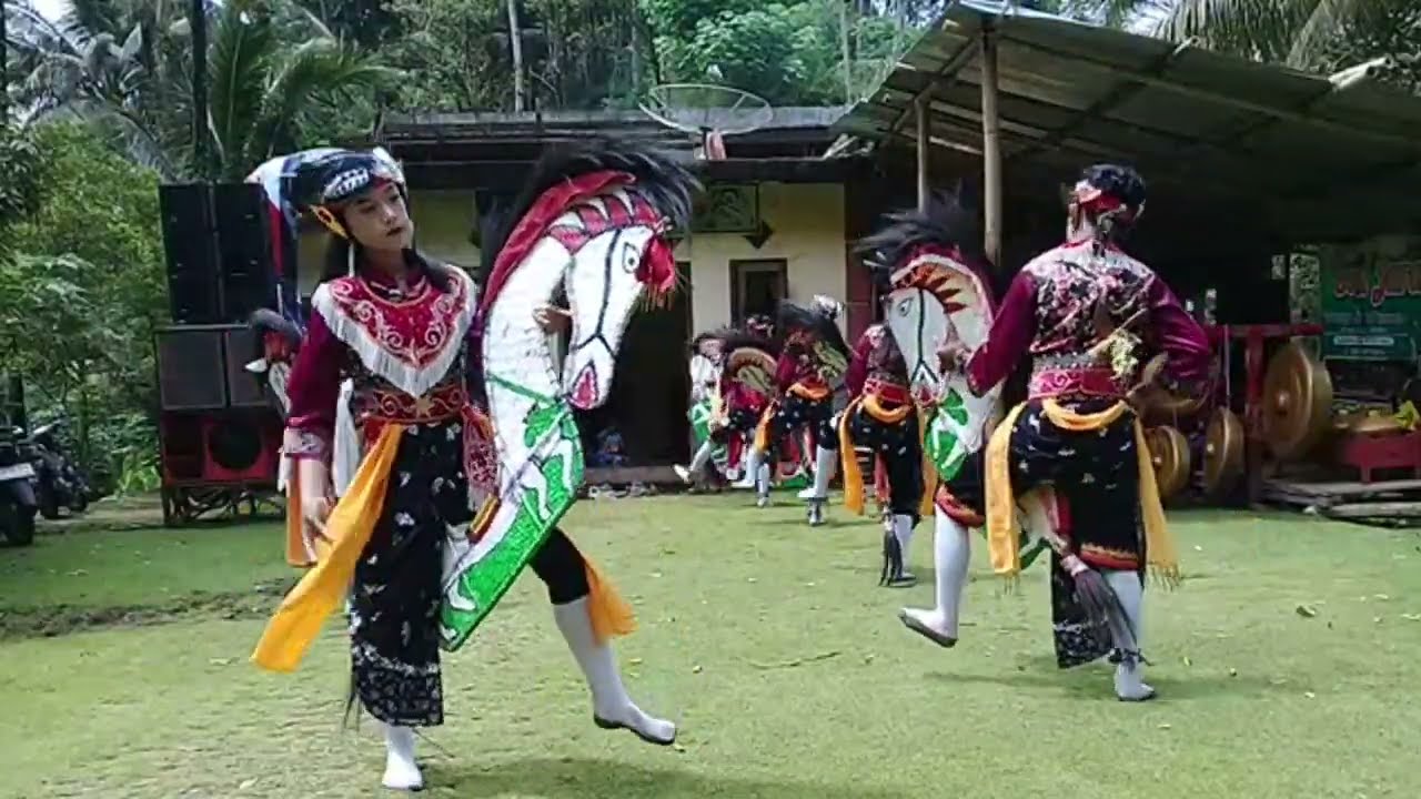Renggong lor ebeg banyumasan turonggo sekar kusumo