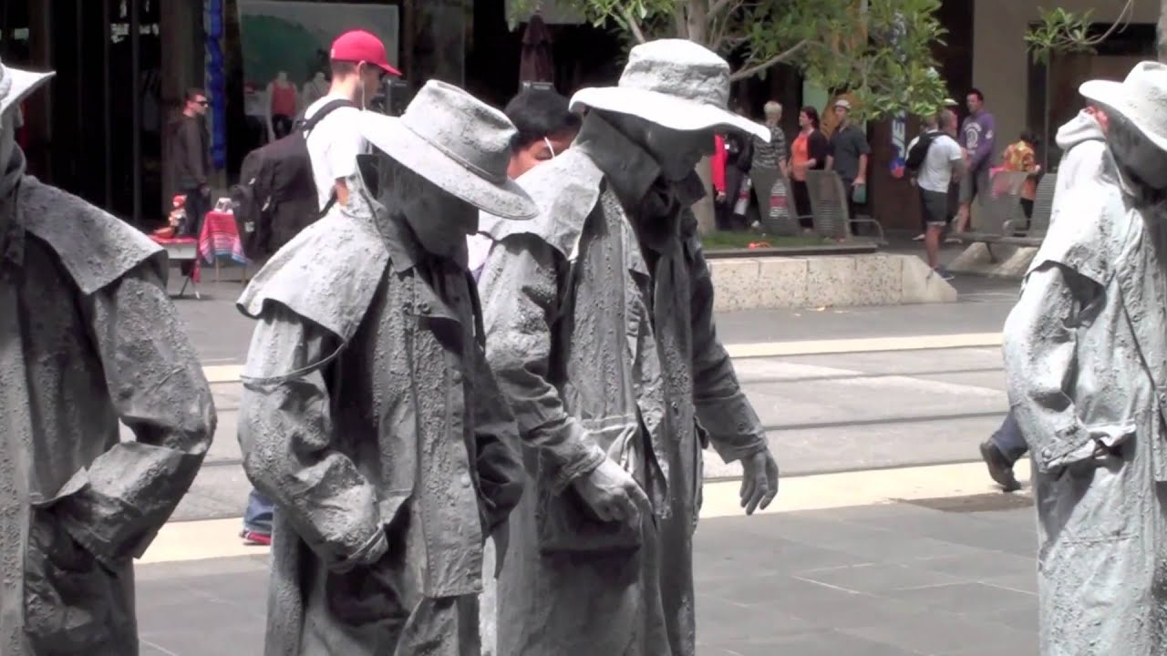 Bourke Street Mall Melbourne Vic Australia 13FEB11 Concret Man Street Performer