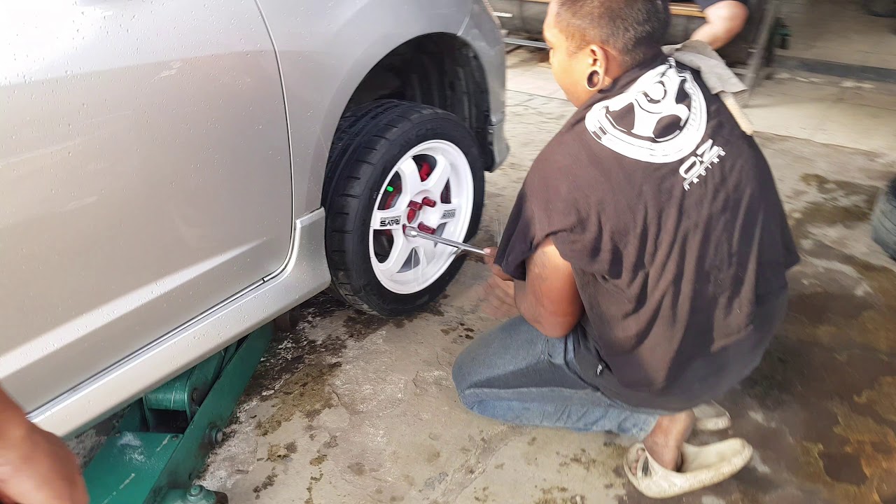 Honda jazz modifikasi velg te37 ring 15 + ban gt sx 195/50 R15