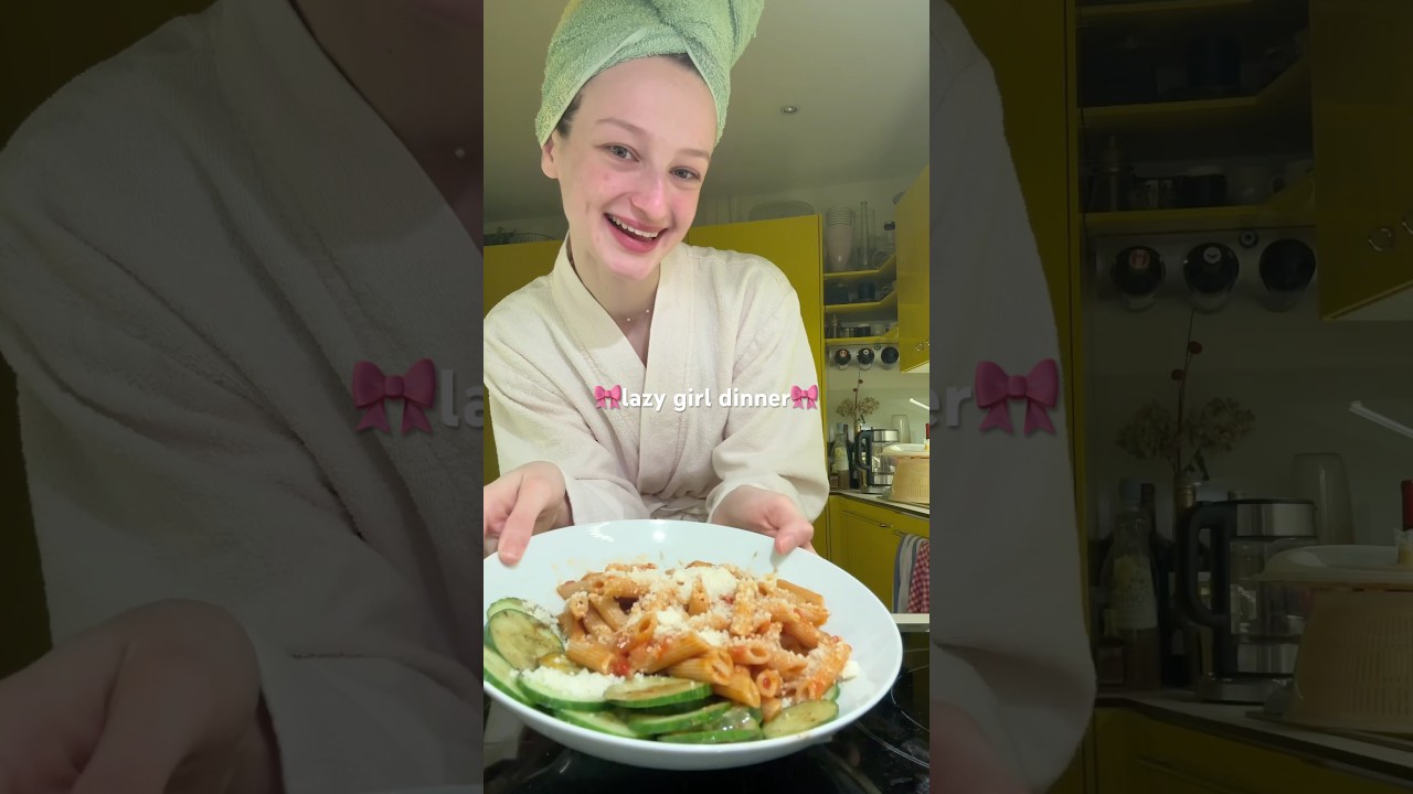 Lazy testoviny🫶🏻🍝🤷🏼&zwj;♀️ #testoviny #jednoducherecepty #recept #girldinner #jidlo #vareni #mnam