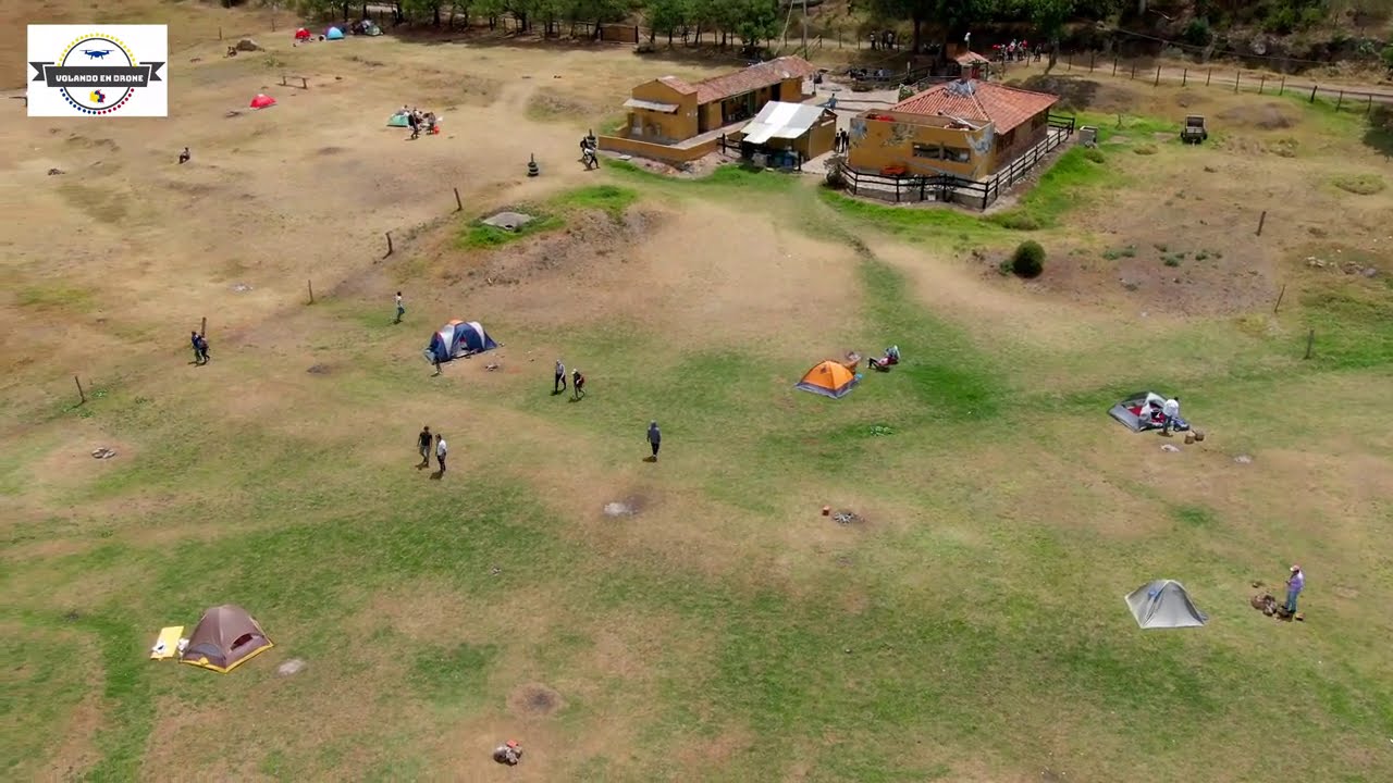 VOLANDO EN DRONE 4K - ROCAS DE SUESCA - CUNDINAMARCA-  COLOMBIA