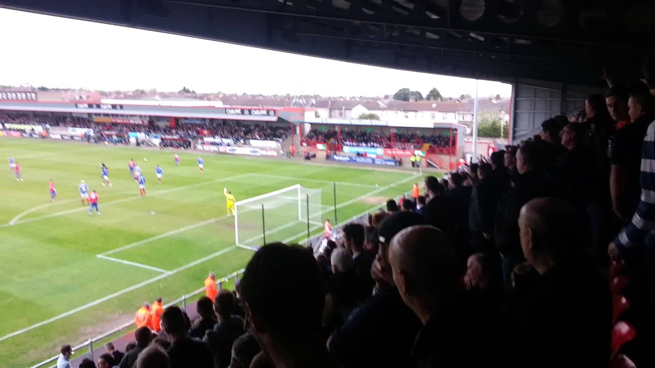Pompey fans at Dagenham after Hollands goal