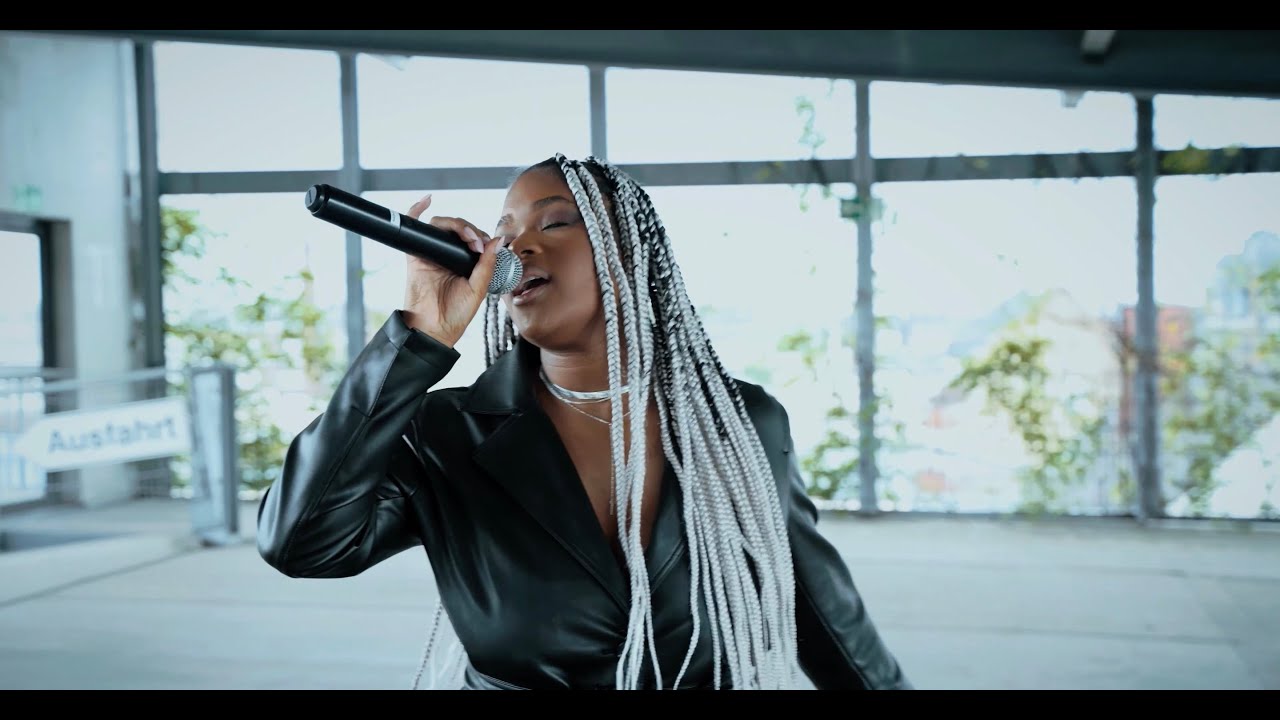 Jayla - Gedrillt vom Leben (Lyric Video)