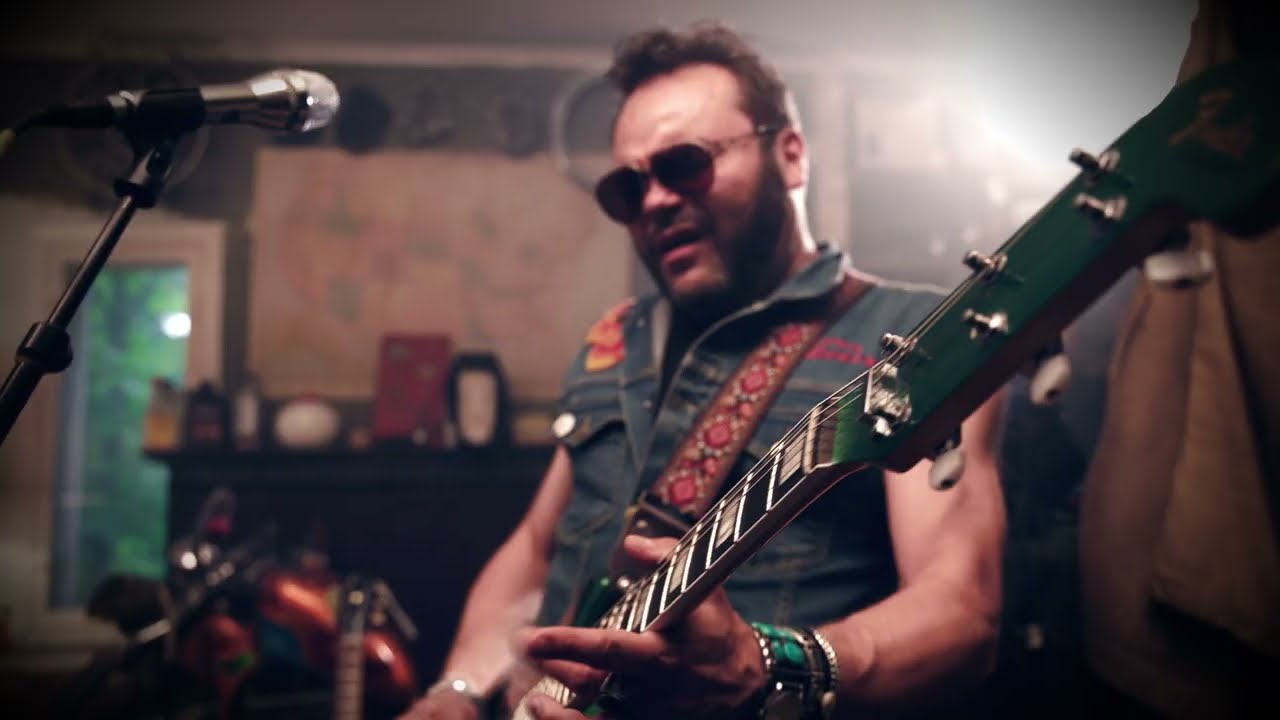 Knucklebone-Votkin DOWN IN THE BOTTOM- Live