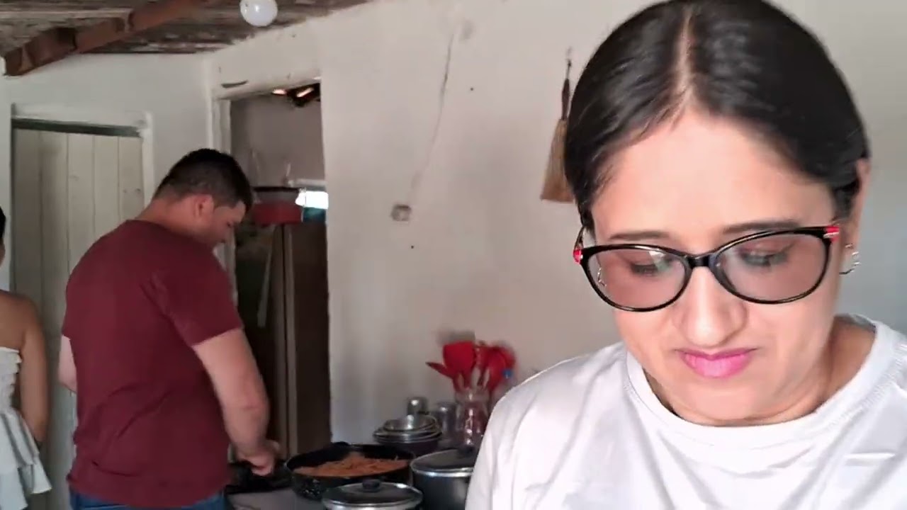 Mostrando o almoço na casa do meu pai | Comida simples e caseira