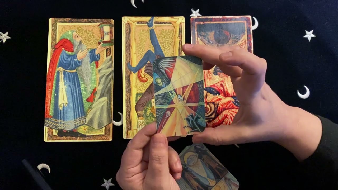 TAROT Y CARTOMANCIA CLÁSICA sobre su historia y su abstracción
