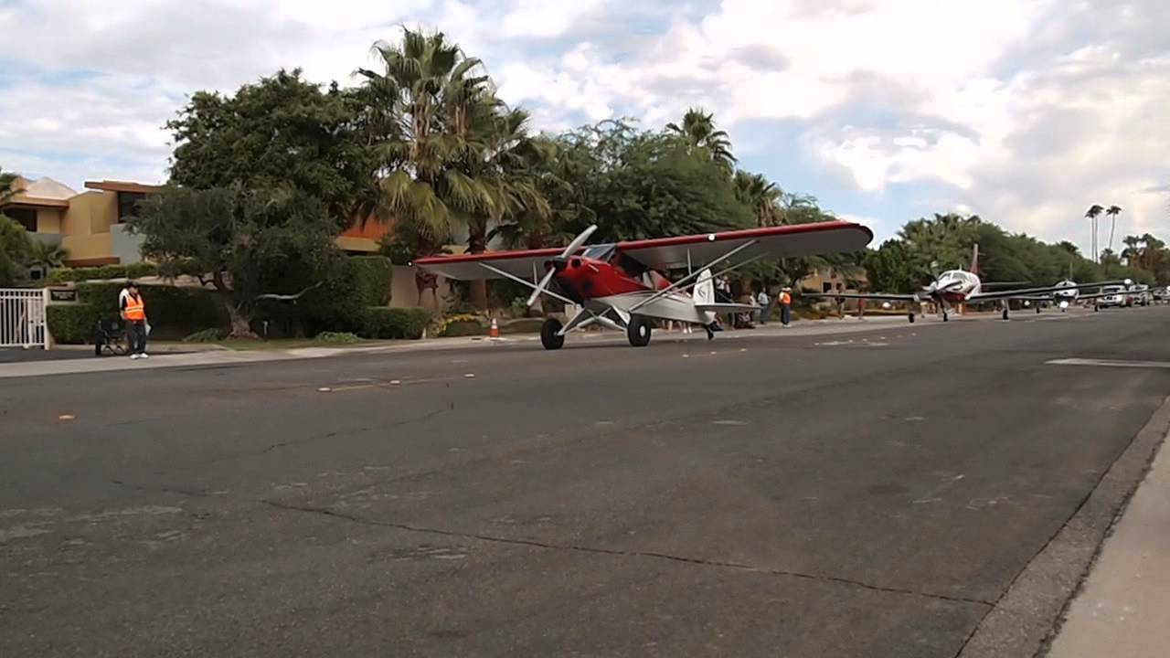 AOPA Summit 2012 - Parade of Planes (1)