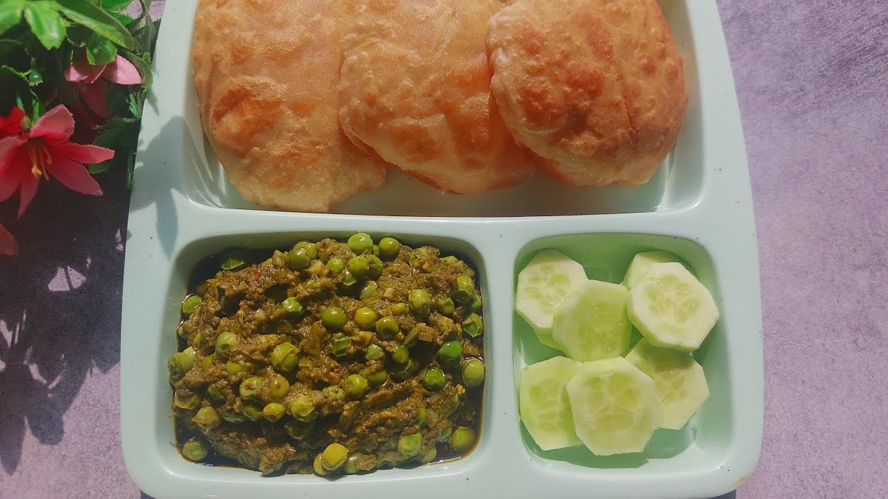 Palak Matar Recipe | Easy & Tasty Palak Matar Sabzi at Home 🌿