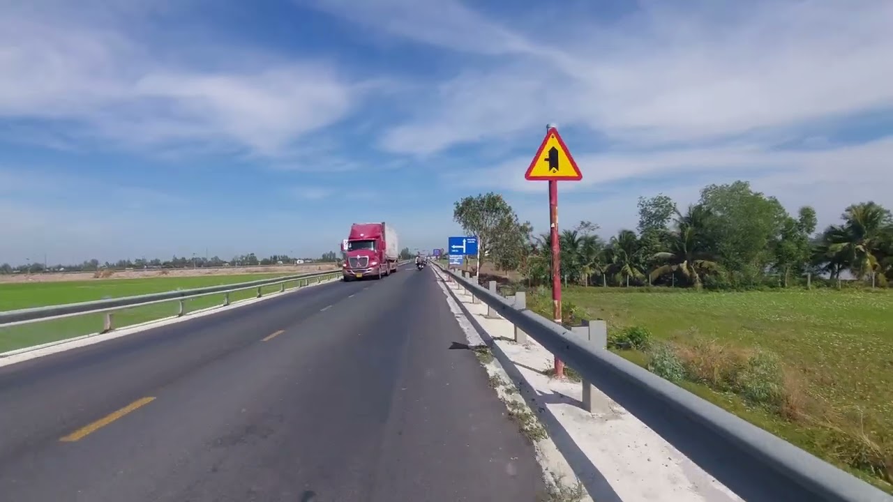 Từ điểm đầu Cao Tốc Châu Đốc - Cần Thơ - Sóc Trăng về Cầu Châu Đốc 
