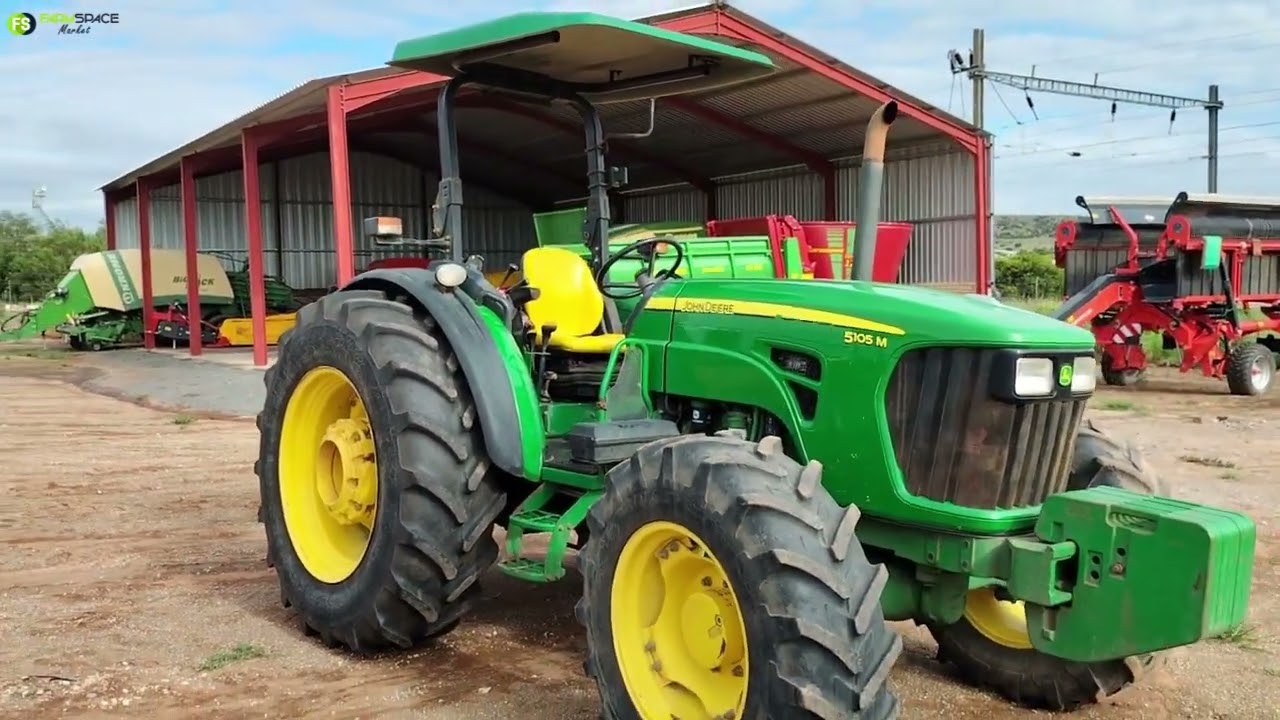 Case JXT75 en 'n John Deere 5105M op Farmspace Market. Poof! Daar het jy dit.