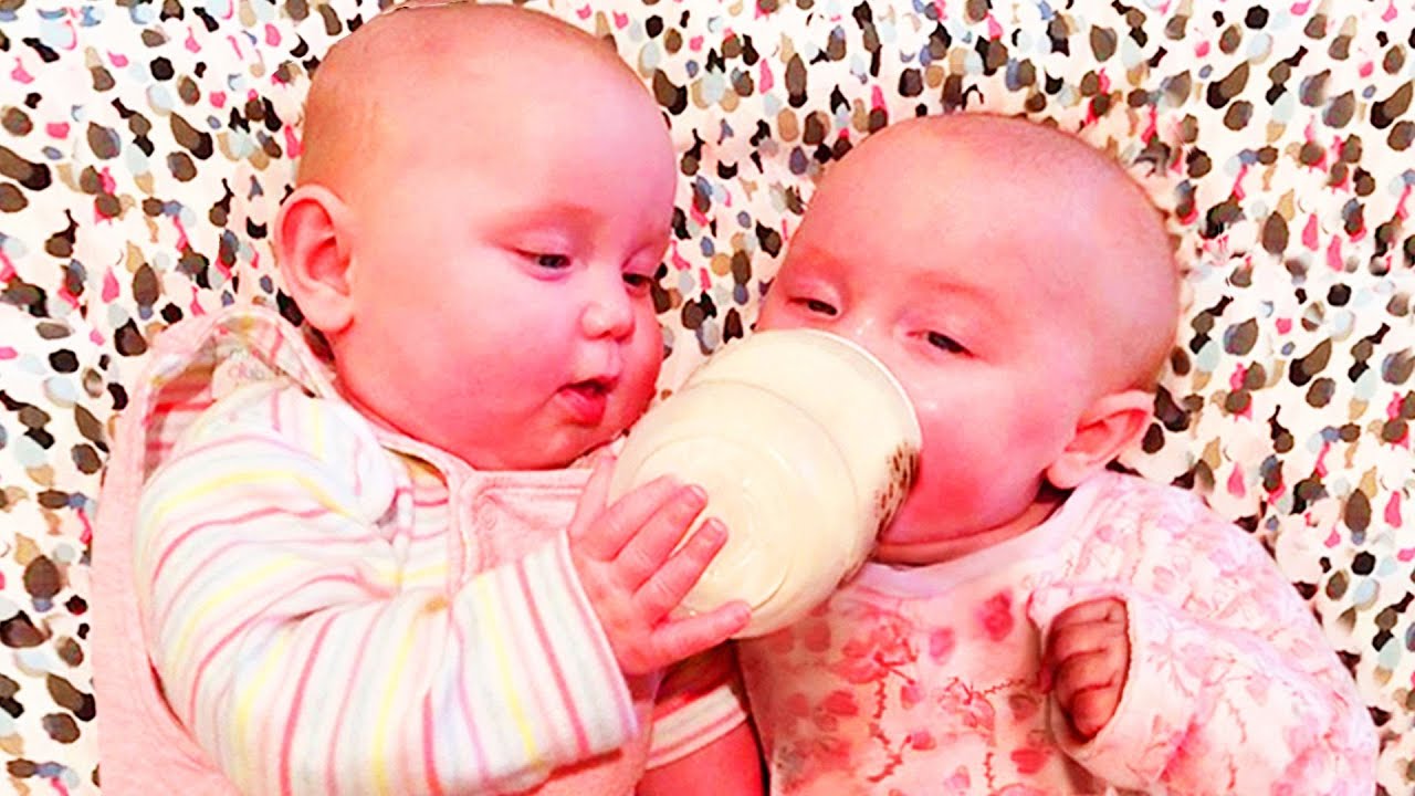 Cutest Twins Baby Playing Moment  - Funny Baby Video