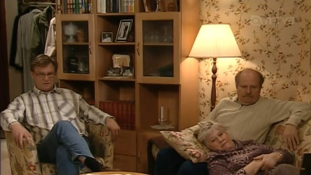 Salkkarit - Ismo varastaa Taalasmaitten kihlasormuksen & Seppo ja Ulla menevät kihloihin (2007)