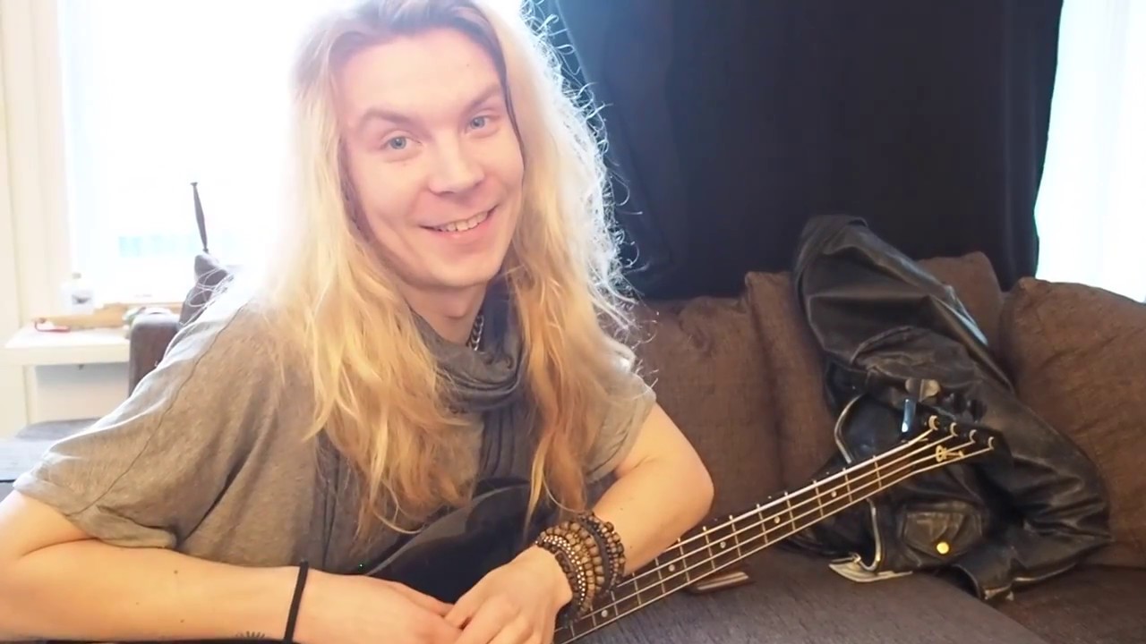 MAKING OF CRUZ III VLOG - Bass & Studio Tour