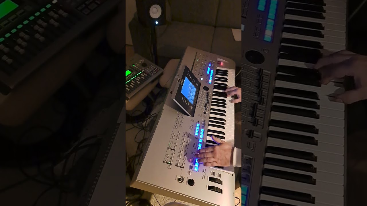 Słodkiego Miłego Życia  -  KOMBI. (Cover by: ArekSynth75. Yamaha Tyros 4)