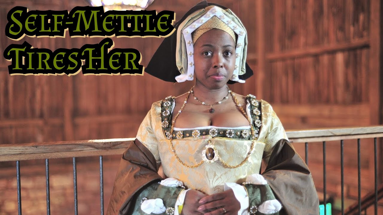 My Tudor Gown || A Kind of Vlog