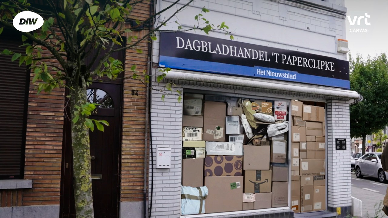 Pakjes stapelen op in de krantenwinkels