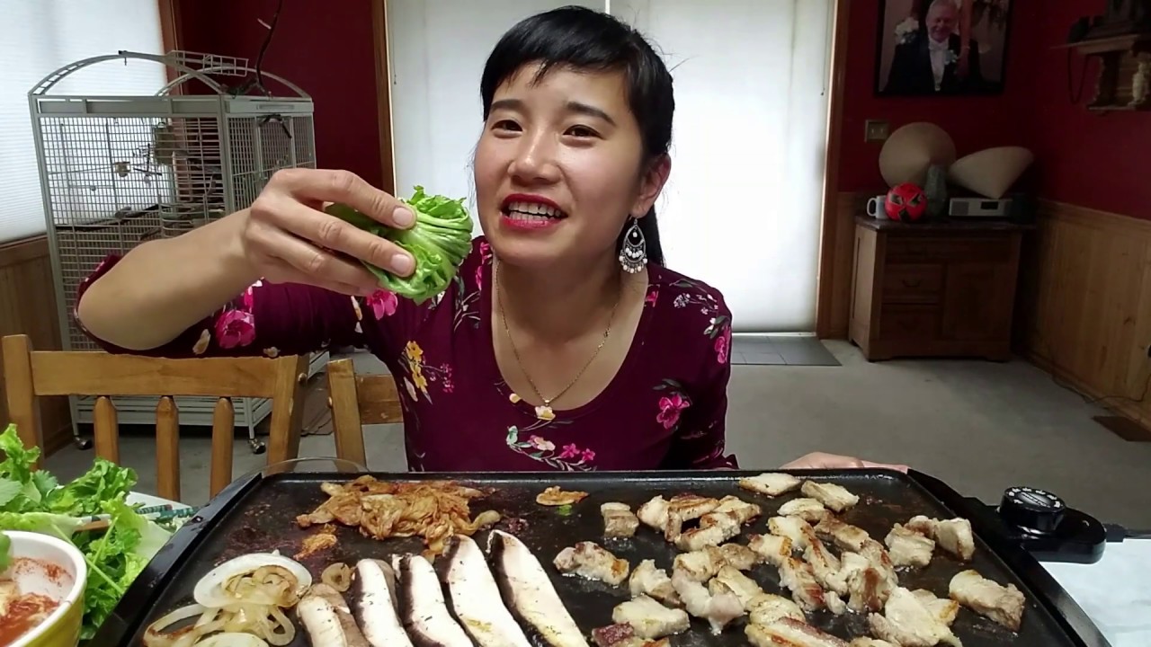 ĂN THỊT NƯỚNG NẤM KHỔNG LỒ NƯỚNG KIỂU HÀN QUỐC NGON BÁ CHÁY